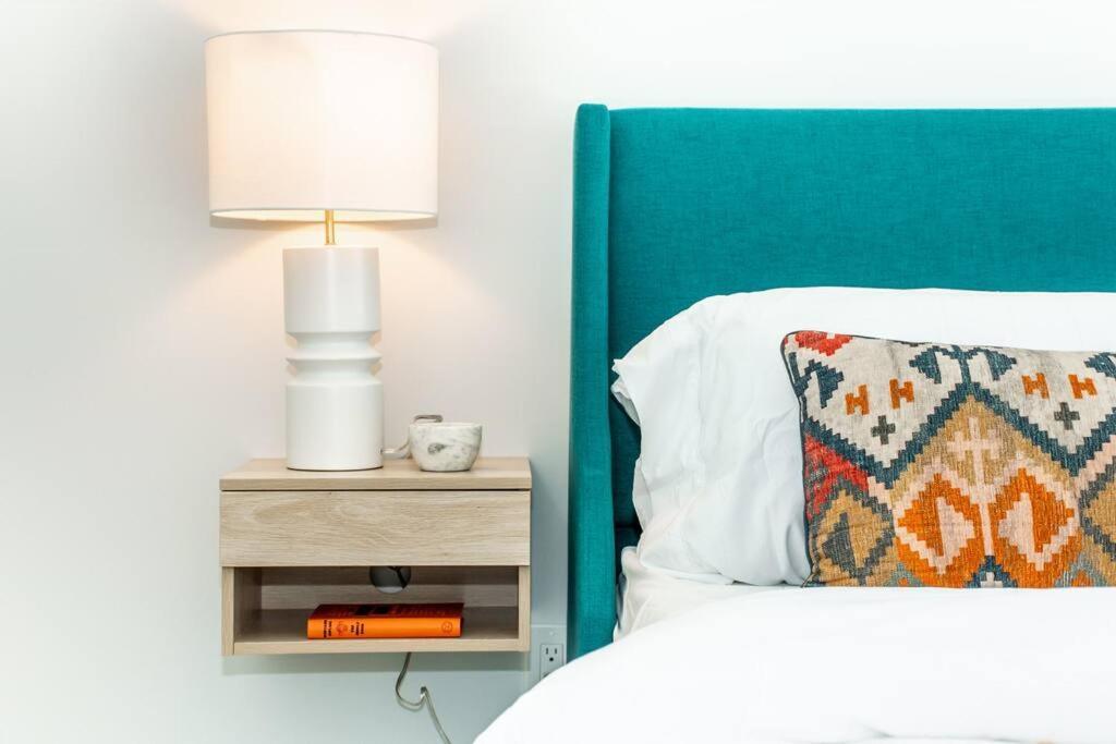 Modern Nordic Escape, 3Br Near Wem & Dt, Aircon & Fireplace, Wifi, Sleeps 6! Edmonton Exteriér fotografie