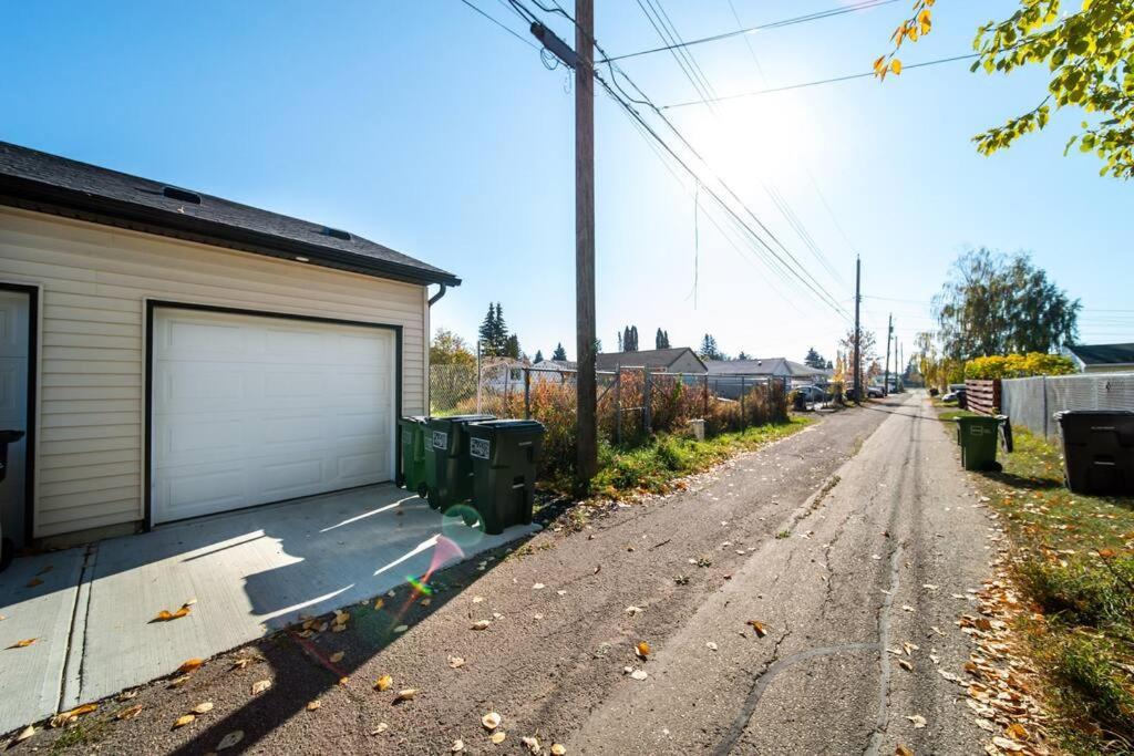 Modern Nordic Escape, 3Br Near Wem & Dt, Aircon & Fireplace, Wifi, Sleeps 6! Edmonton Exteriér fotografie