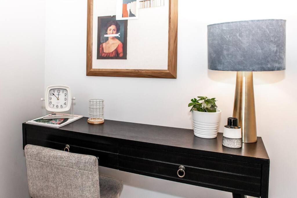 Modern Nordic Escape, 3Br Near Wem & Dt, Aircon & Fireplace, Wifi, Sleeps 6! Edmonton Exteriér fotografie