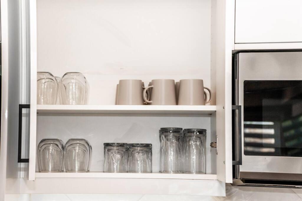 Modern Nordic Escape, 3Br Near Wem & Dt, Aircon & Fireplace, Wifi, Sleeps 6! Edmonton Exteriér fotografie