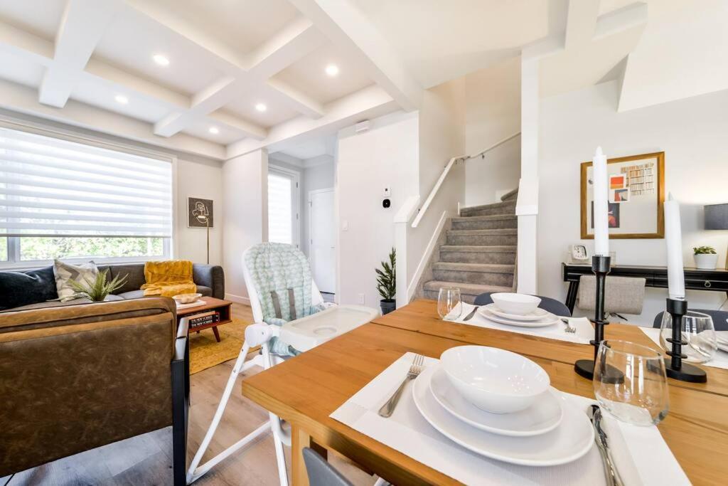 Modern Nordic Escape, 3Br Near Wem & Dt, Aircon & Fireplace, Wifi, Sleeps 6! Edmonton Exteriér fotografie