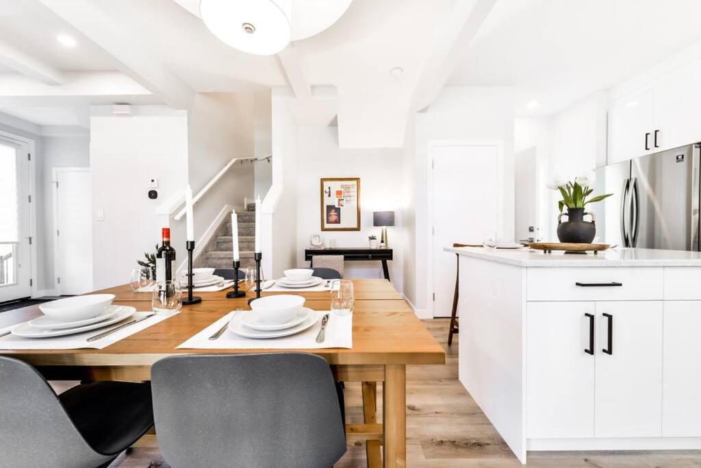 Modern Nordic Escape, 3Br Near Wem & Dt, Aircon & Fireplace, Wifi, Sleeps 6! Edmonton Exteriér fotografie
