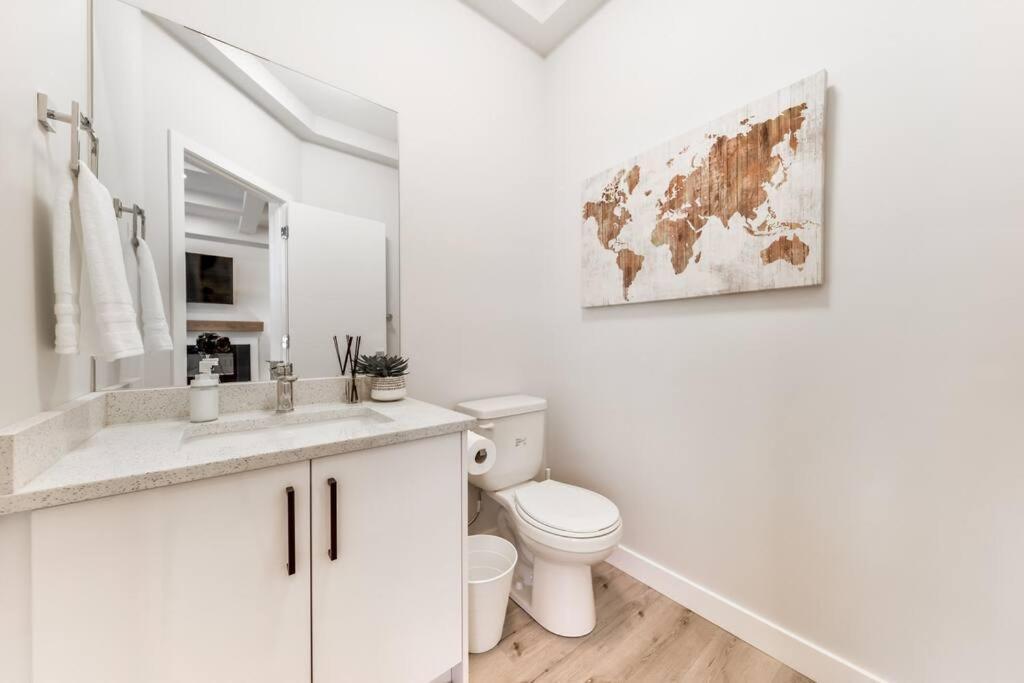Modern Nordic Escape, 3Br Near Wem & Dt, Aircon & Fireplace, Wifi, Sleeps 6! Edmonton Exteriér fotografie