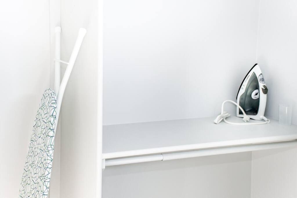 Modern Nordic Escape, 3Br Near Wem & Dt, Aircon & Fireplace, Wifi, Sleeps 6! Edmonton Exteriér fotografie