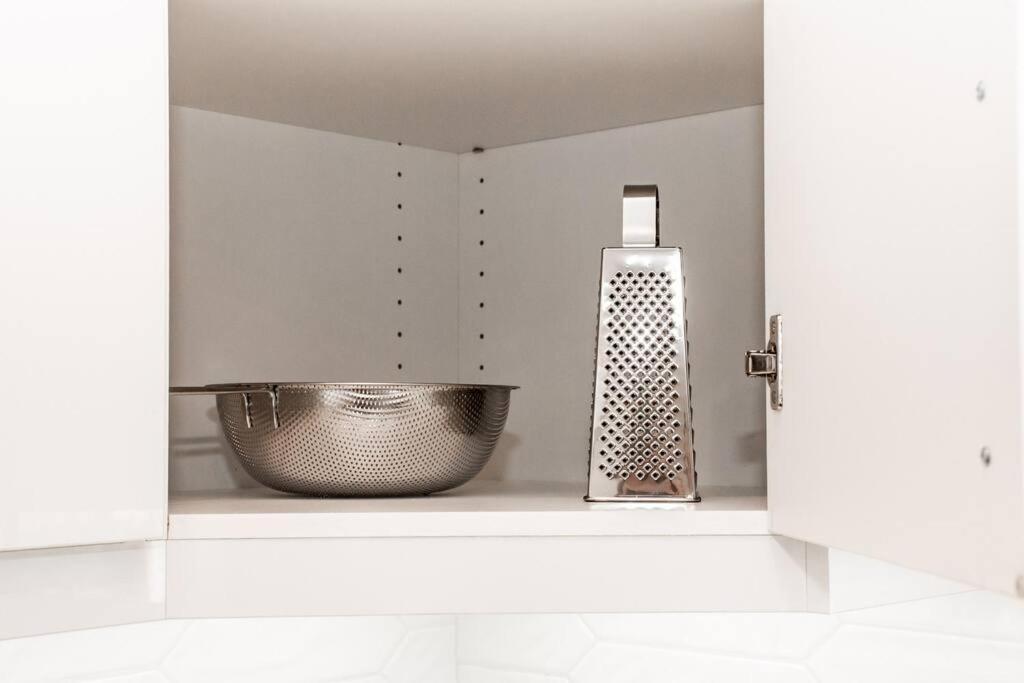Modern Nordic Escape, 3Br Near Wem & Dt, Aircon & Fireplace, Wifi, Sleeps 6! Edmonton Exteriér fotografie